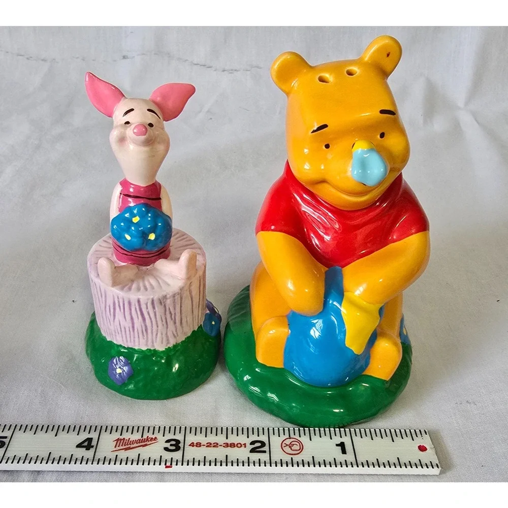 Disney Winnie the Pooh & Piglet Salt & Pepper Shakers 3.75